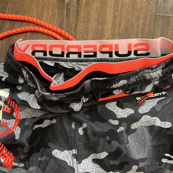 Superdry swim shorts - Picture 3 of 4
